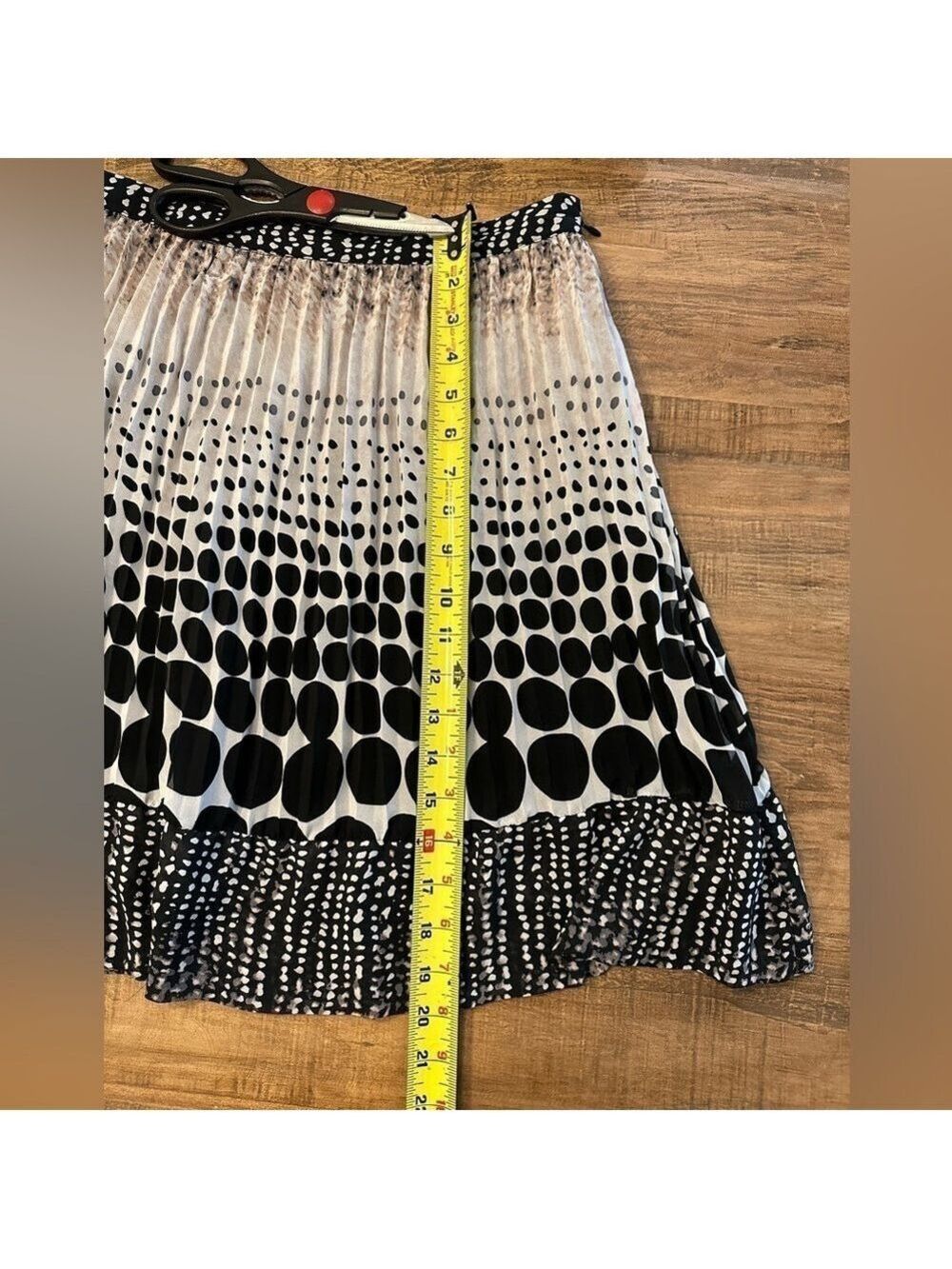 Mystree Pleated Skirt Polka Dot Print Size Small Looks brand new White Black - Picture 16 of 16